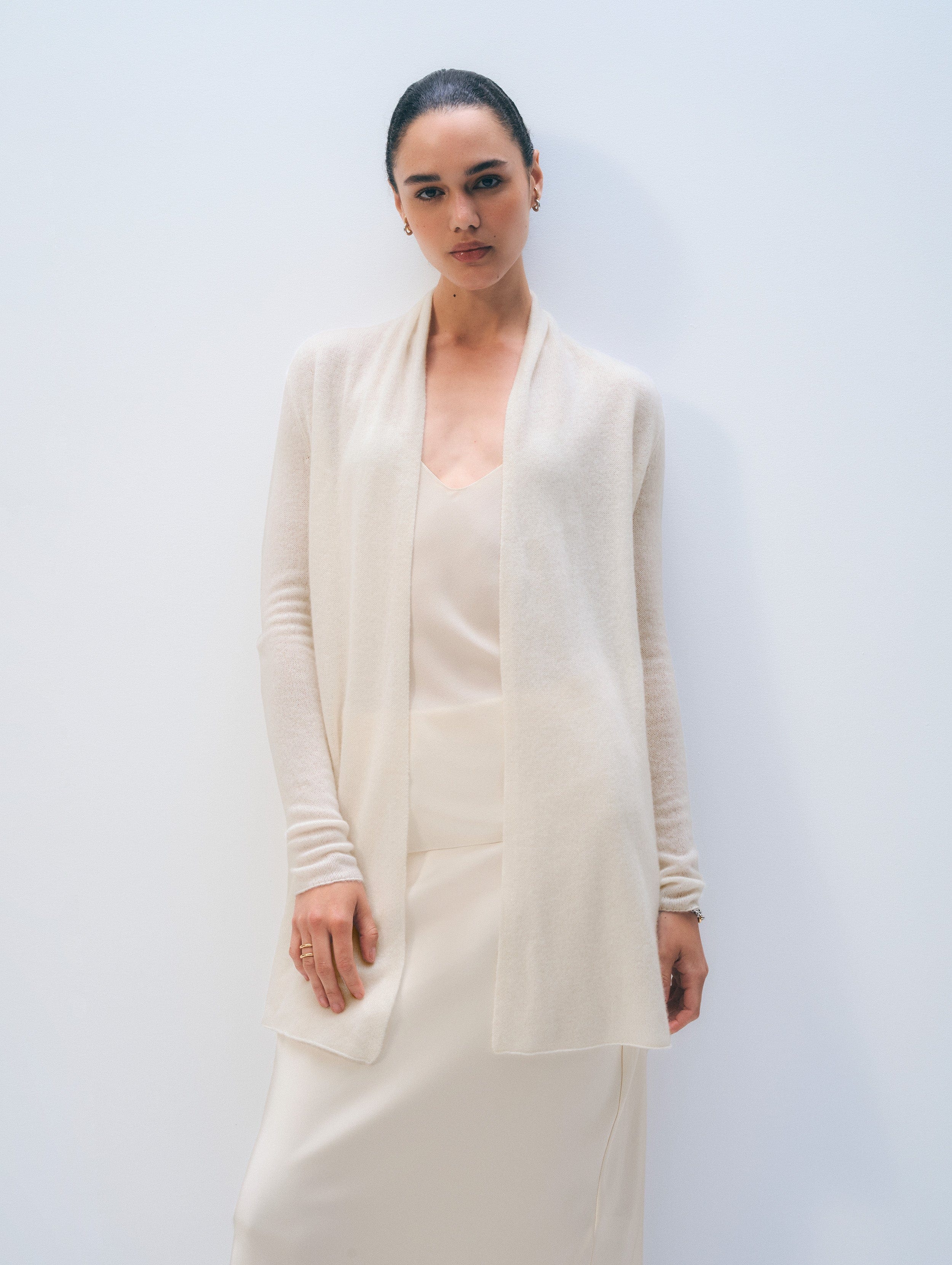White & Warren Cashmere Trapeze Cardigan Sweater in Soft White in Soft White