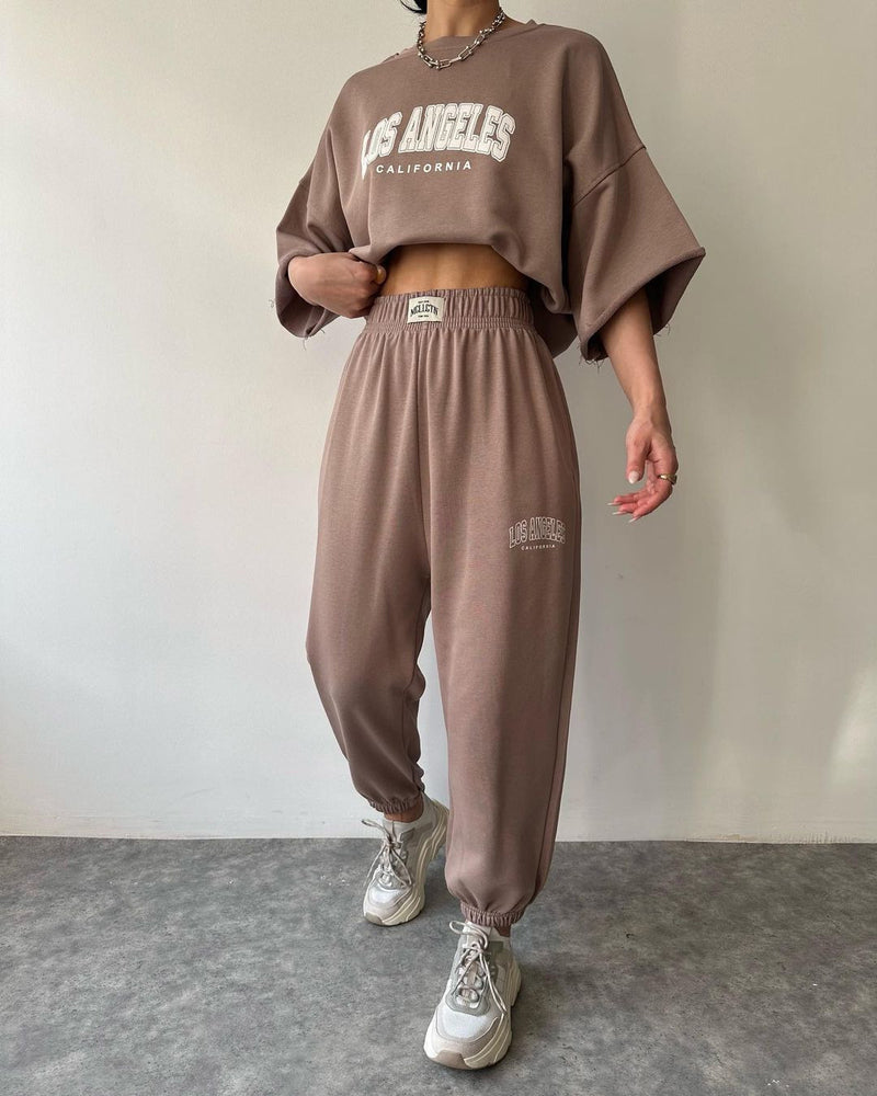Two Piece Outfits Casual Lounge Sets Round Neck shirt Pullover with Pocket Joggers – Light Brown S Two Piece Outfits Casual Lounge Sets Round Neck shirt Pullover with Pocket Joggers – Light Brown S