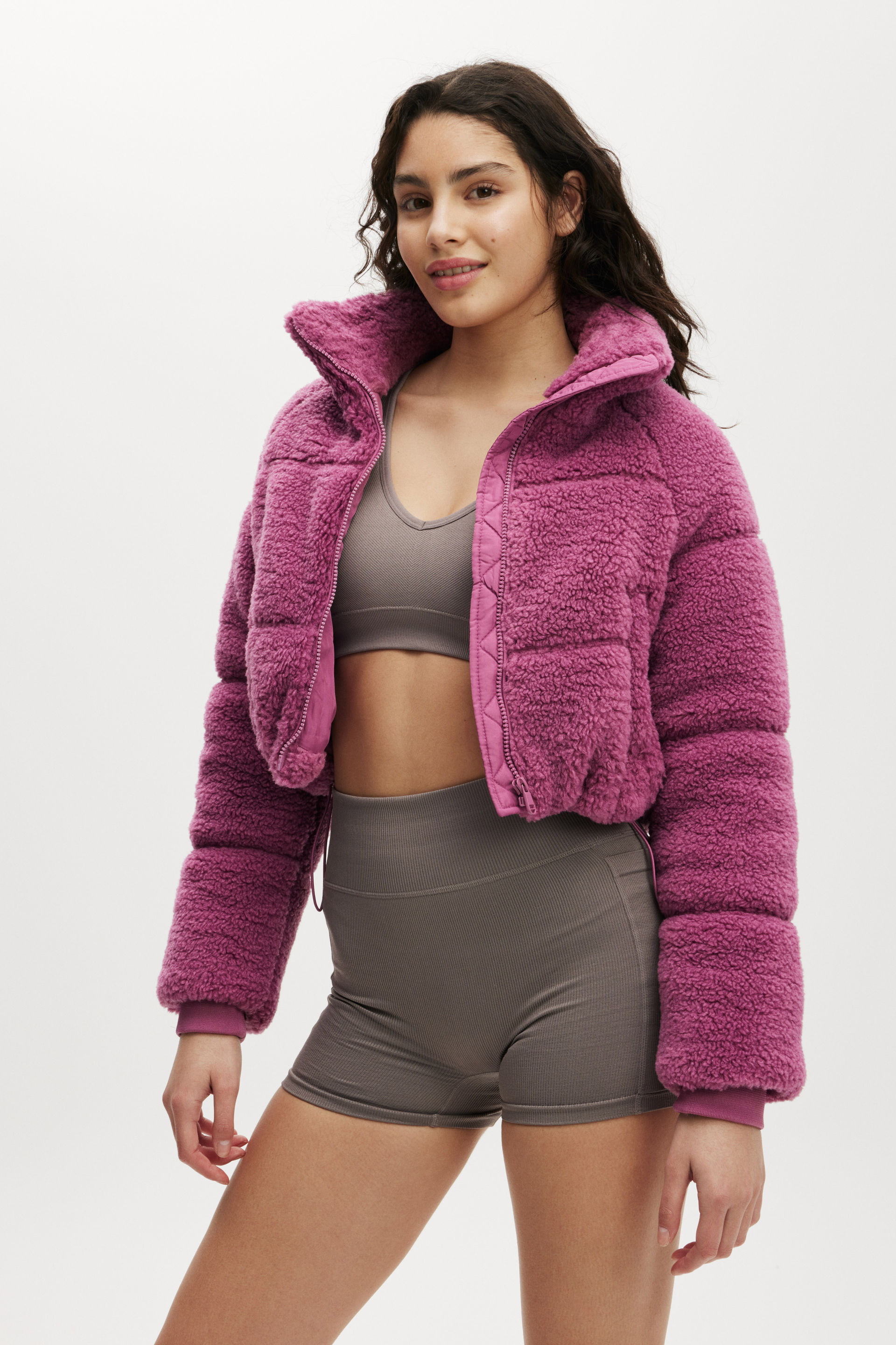 Body – The Mother Puffer Cropped Sherpa Jacket – Red violet Body – The Mother Puffer Cropped Sherpa Jacket – Red violet