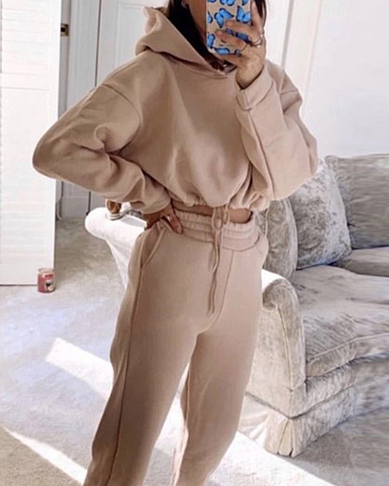 Two Piece Outfits Casual Lounge Sets Long Sleeve Drawstring Cropped Hoodie with Sweatpants – Khaki L- Two Piece Outfits Casual Lounge Sets Long Sleeve Drawstring Cropped Hoodie with Sweatpants – Khaki L-