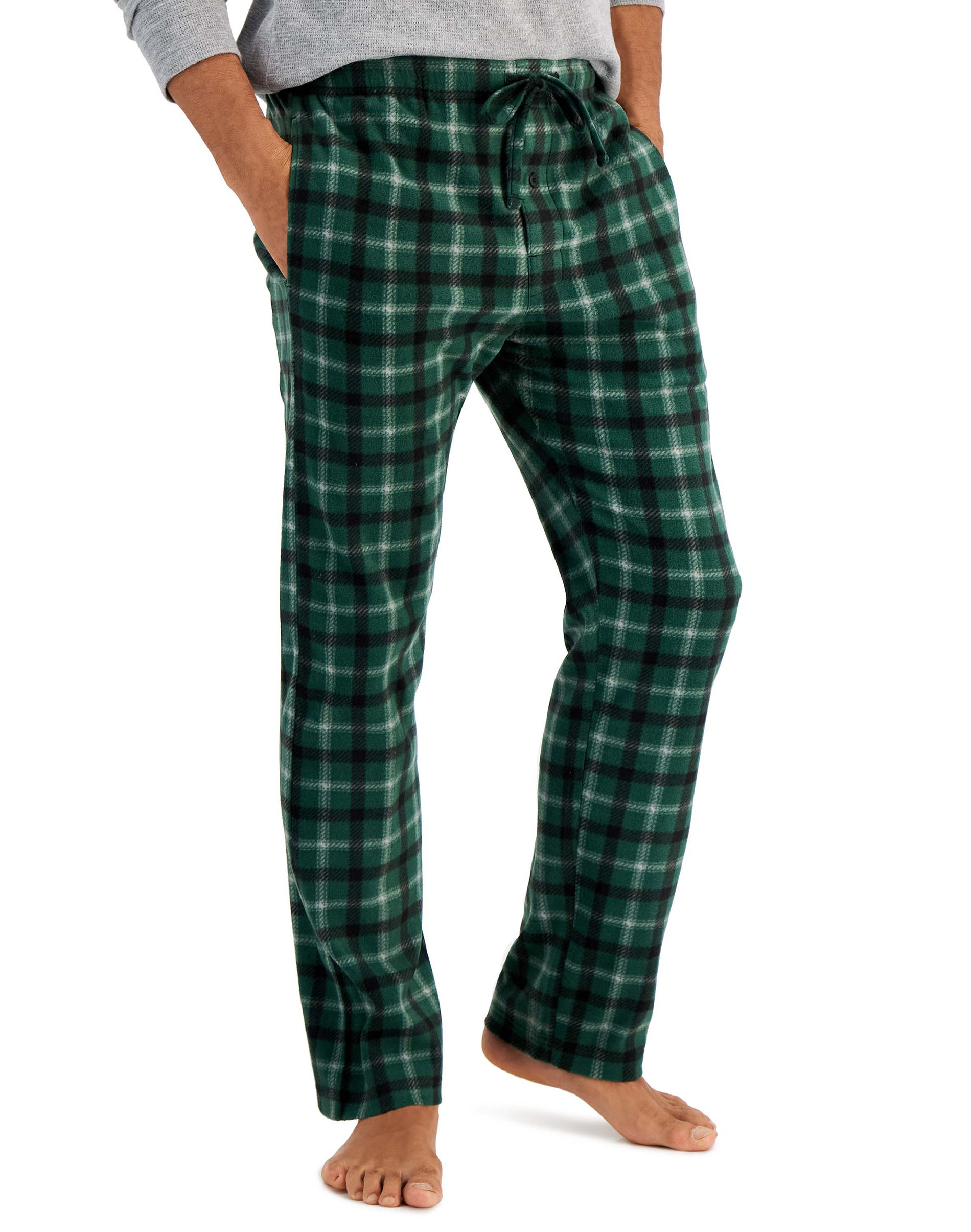 Hanes Men’s Micro Fleece Pajama Set Green Plaid Hanes Men’s Micro Fleece Pajama Set Green Plaid
