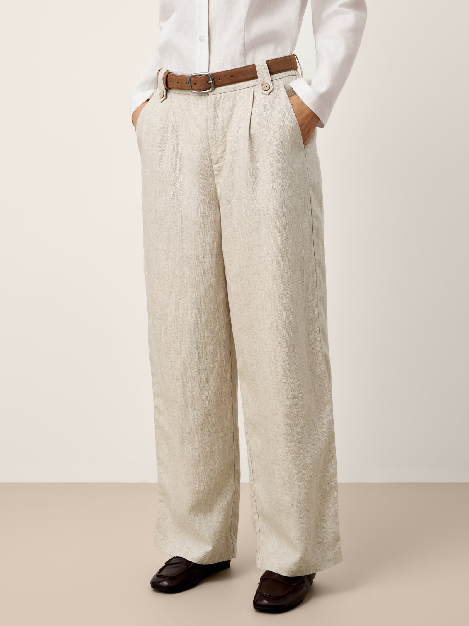 Linen-Lyocell Pleated Wide Leg Trousers with Back Elastic & Button Detail AISLING Linen-Lyocell Pleated Wide Leg Trousers with Back Elastic & Button Detail AISLING