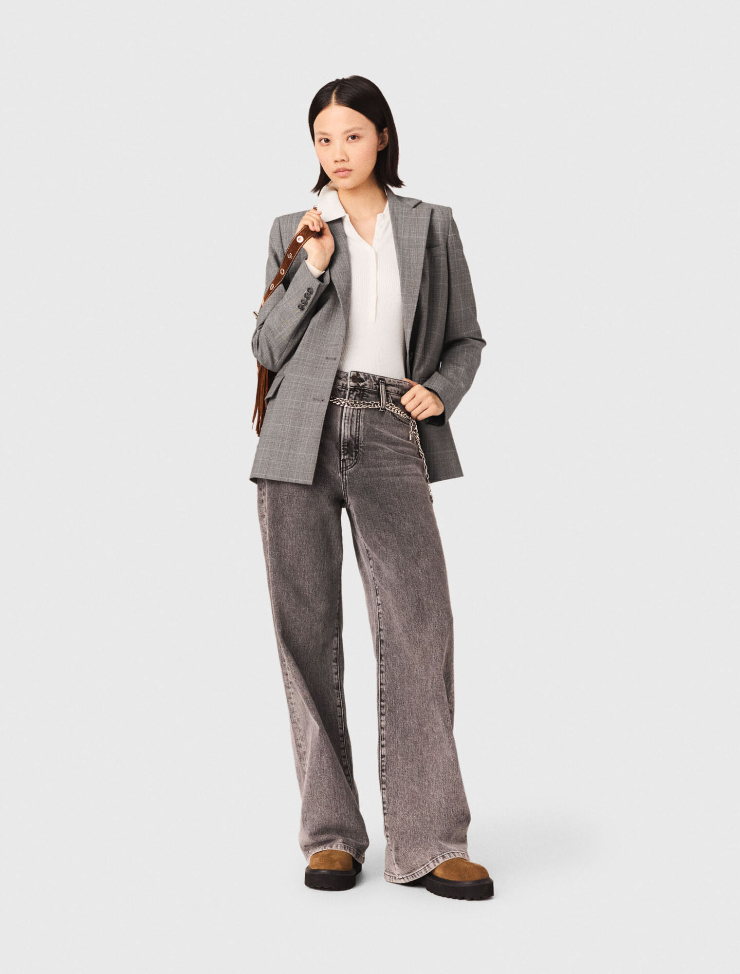Wide-leg jeans with chain-link belt Wide-leg jeans with chain-link belt