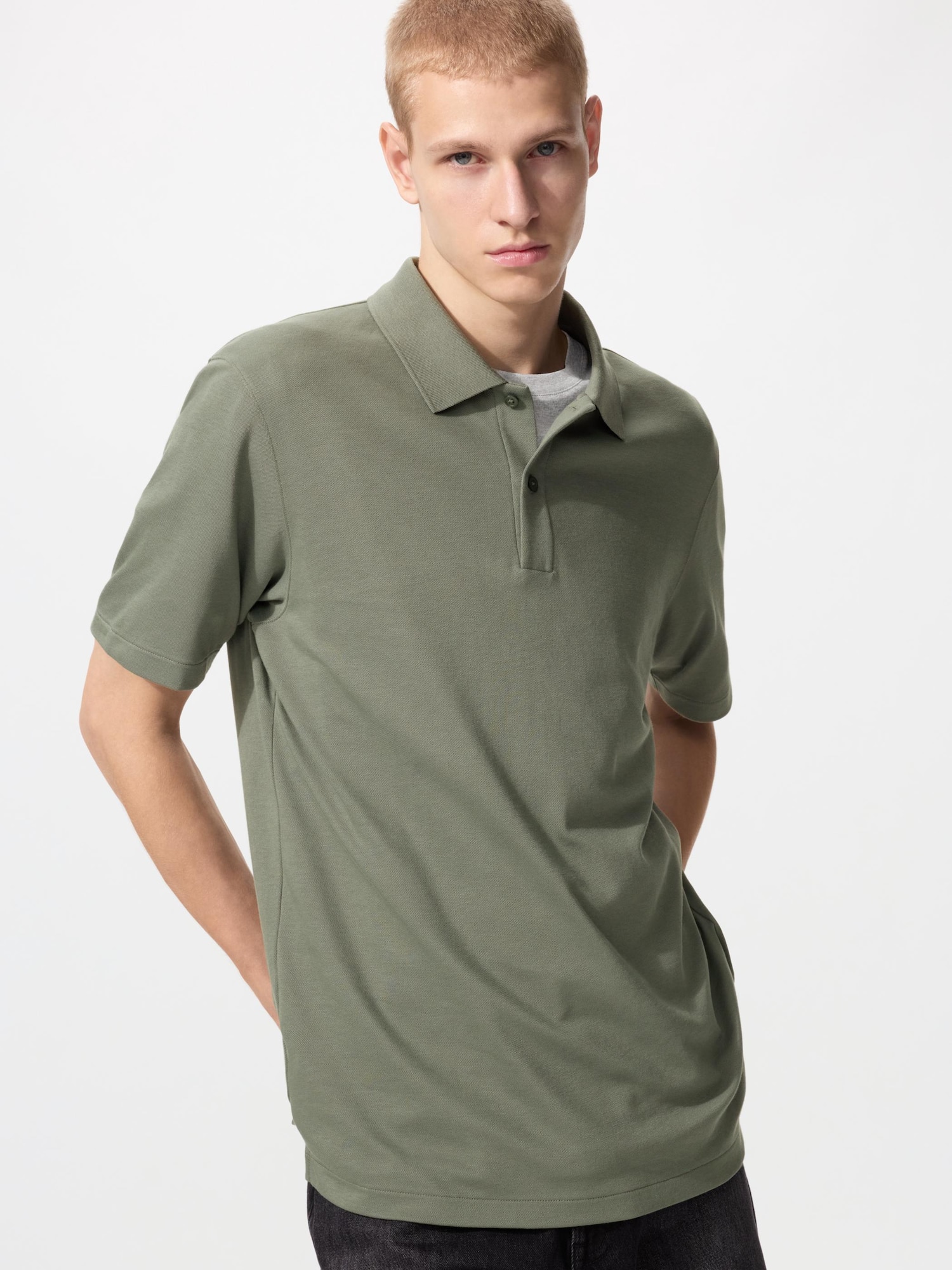 UNIQLO Men’s AIRism Cotton Pique Polo Shirt, Olive UNIQLO Men’s AIRism Cotton Pique Polo Shirt, Olive