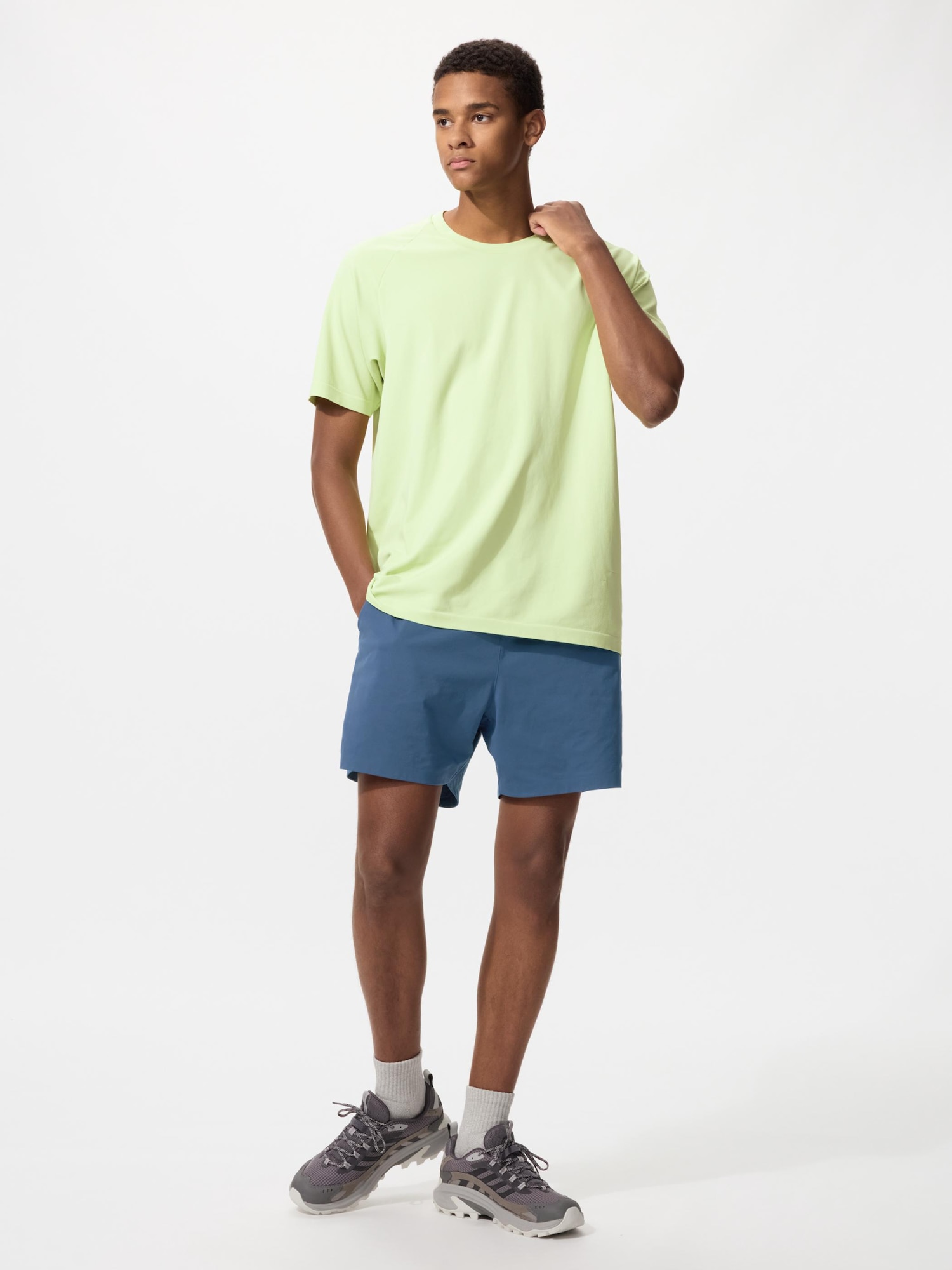 UNIQLO Men’s Ultra Stretch Active Shorts “, Blue, Medium UNIQLO Men’s Ultra Stretch Active Shorts “, Blue, Medium