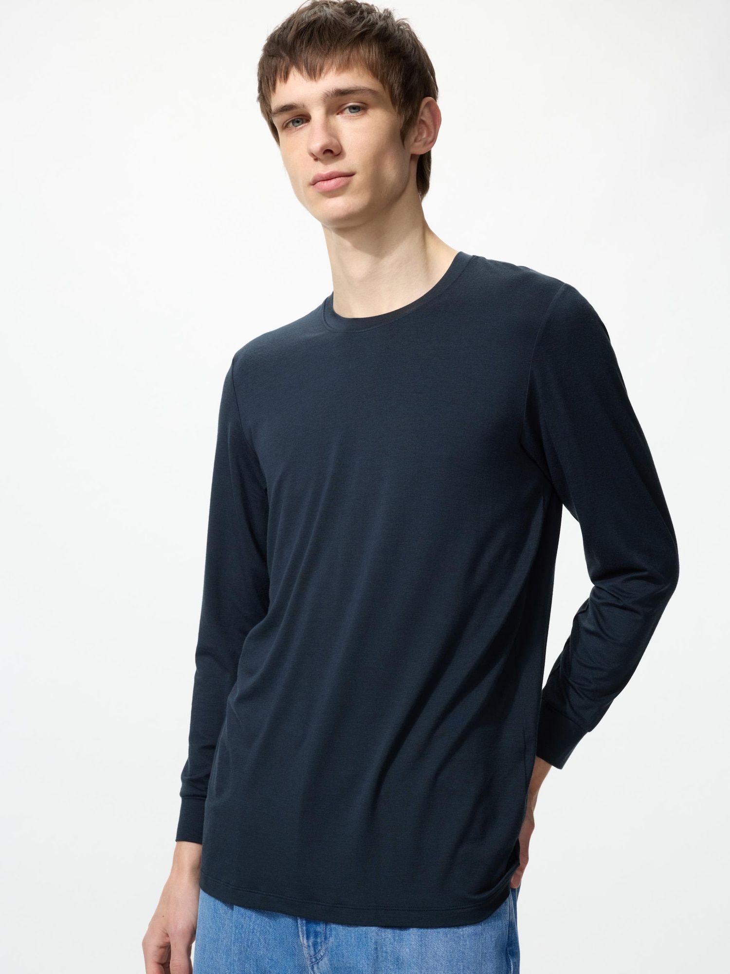 UNIQLO Men’s HEATTECH Shirt with Moisture-Wicking, Navy, Small UNIQLO Men’s HEATTECH Shirt with Moisture-Wicking, Navy, Small