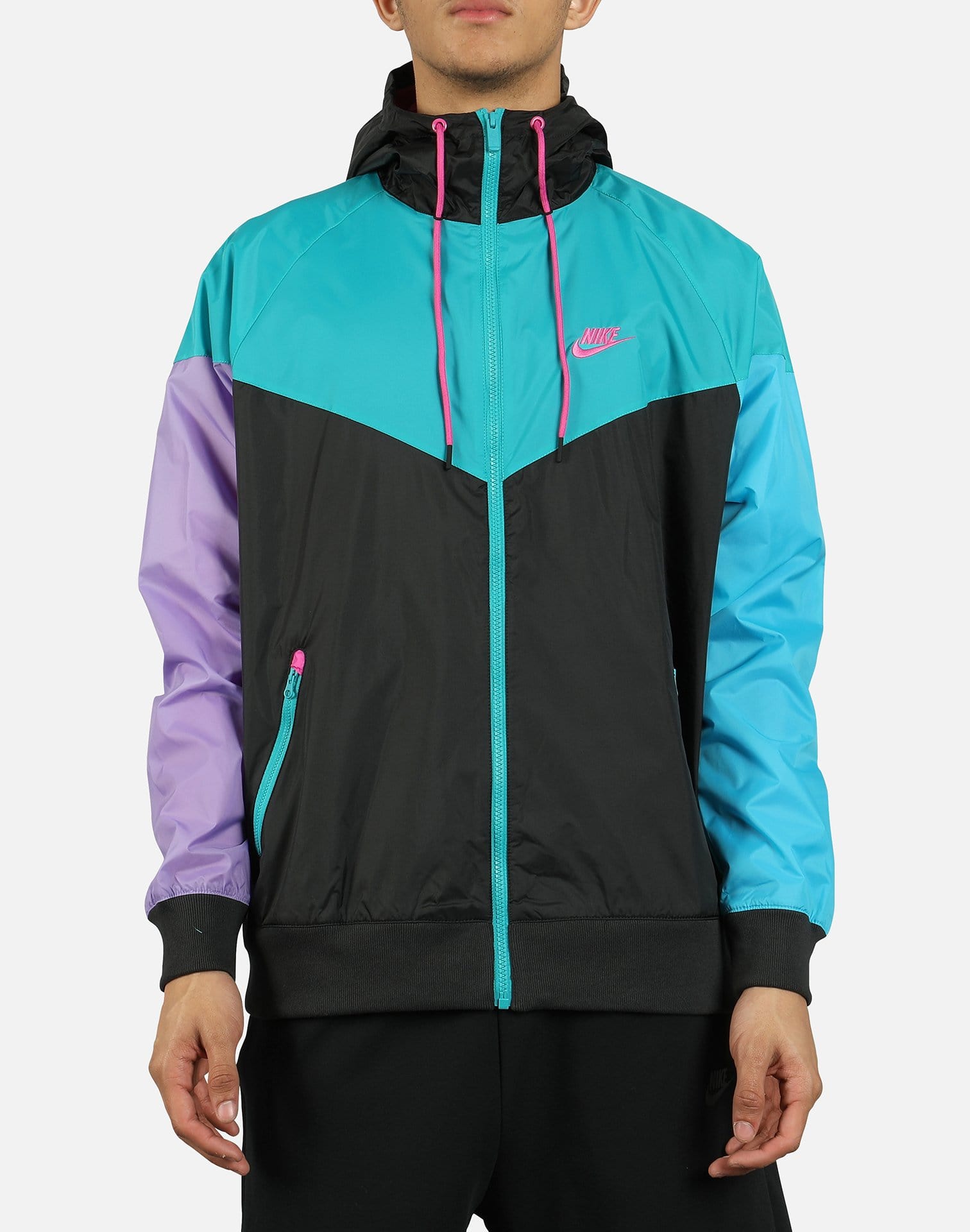 Nike NSW WINDRUNNER WINDBREAKER JACKET Nike NSW WINDRUNNER WINDBREAKER JACKET
