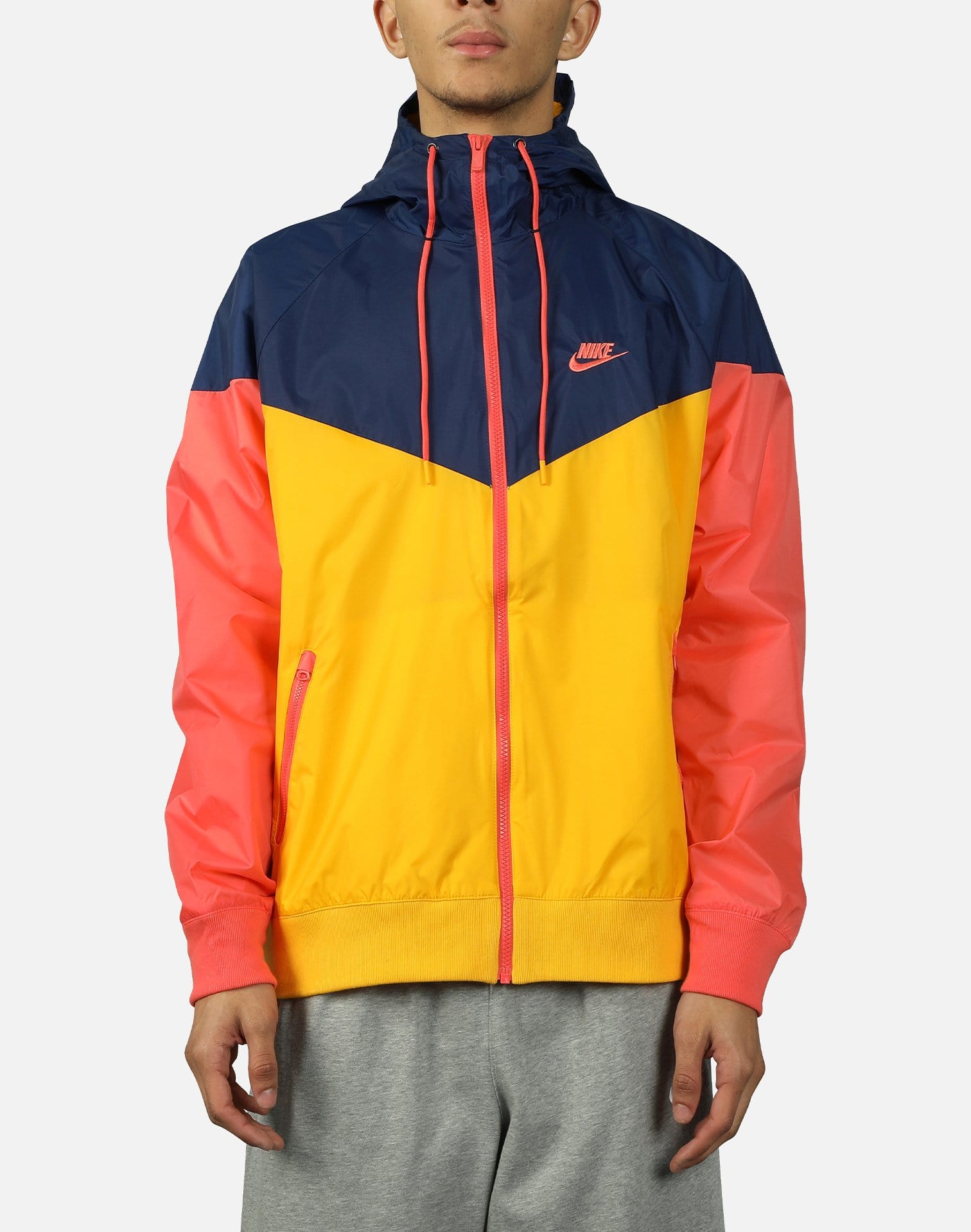 Nike NSW WINDRUNNER WINDBREAKER JACKET Nike NSW WINDRUNNER WINDBREAKER JACKET