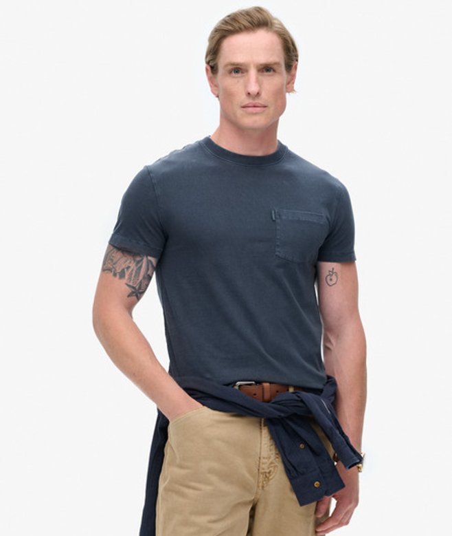 Superdry Men’s Men’s Essential Washed Pocket shirt Navy Washed Eclipse Navy Superdry Men’s Men’s Essential Washed Pocket shirt Navy Washed Eclipse Navy
