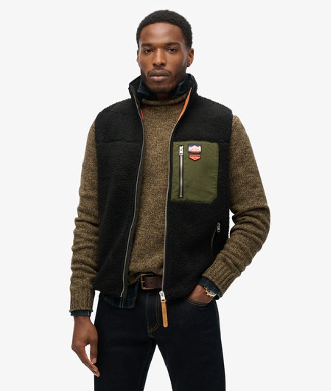 Superdry Men’s Vintage Retro Borg Fleece Gilet Black Superdry Men’s Vintage Retro Borg Fleece Gilet Black