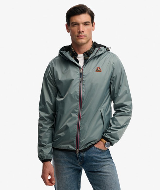 Superdry Men’s Essential Windbreaker Jacket Light Blue Superdry Men’s Essential Windbreaker Jacket Light Blue