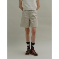 COTTON ONE-TUCK BERMUDA SHORTS [natural green]