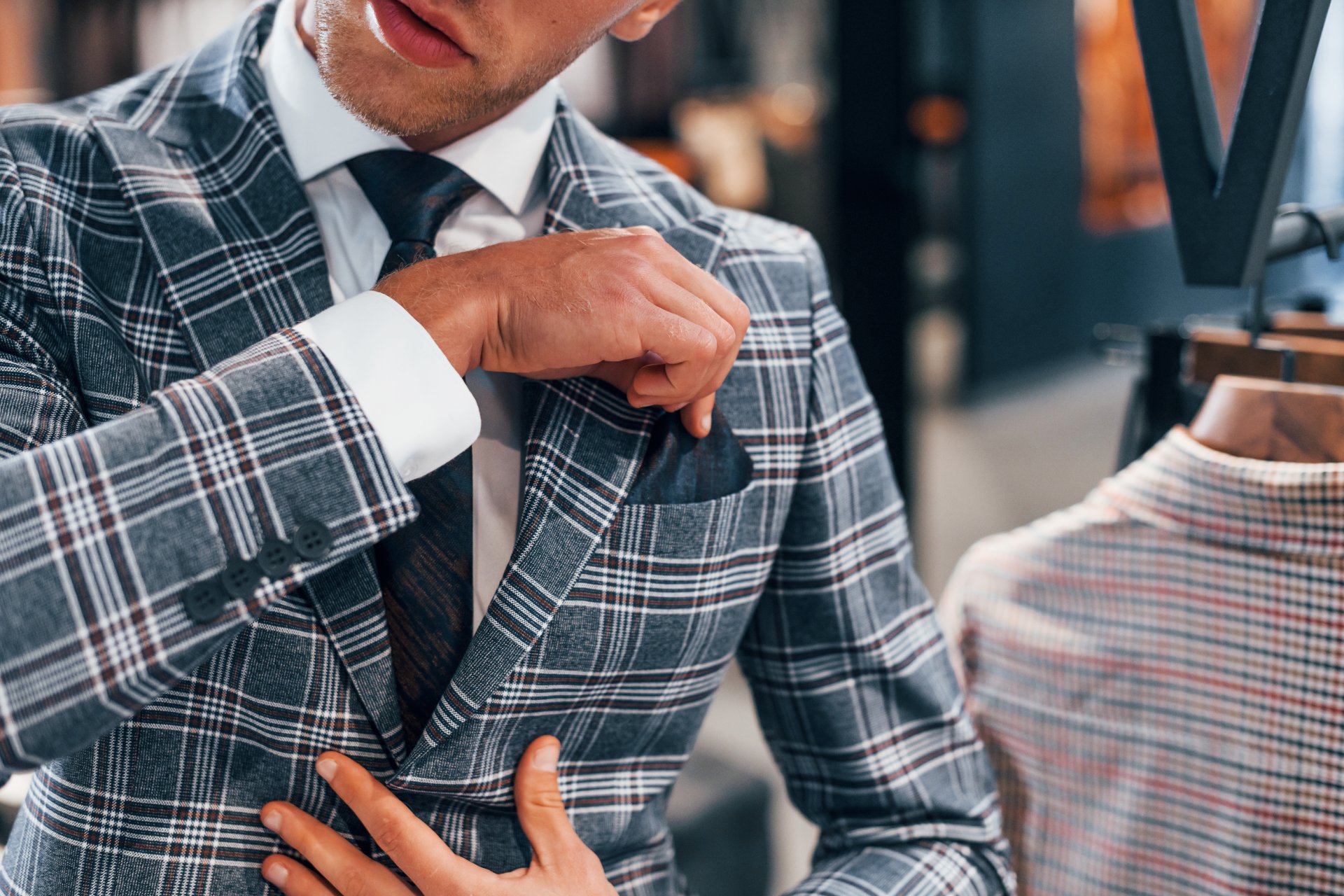 My ,000 Custom Suit Mistake (And When Tailoring Actually Makes Sense) My ,000 Custom Suit Mistake (And When Tailoring Actually Makes Sense)